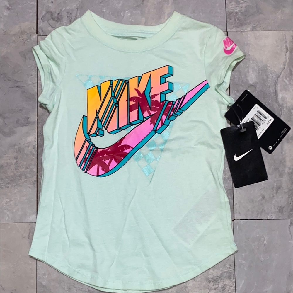Nike Kids Graphic T-Shirt - Mint Green size 4 Xs toddler girl 4y
